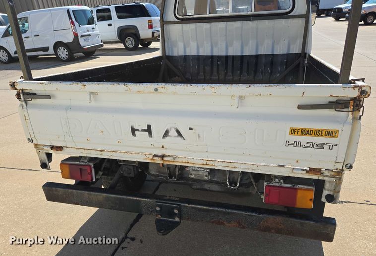 image for item EN8234 1996 Daihatsu Hijet mini truck