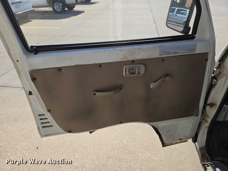 image for item EN8234 1996 Daihatsu Hijet mini truck