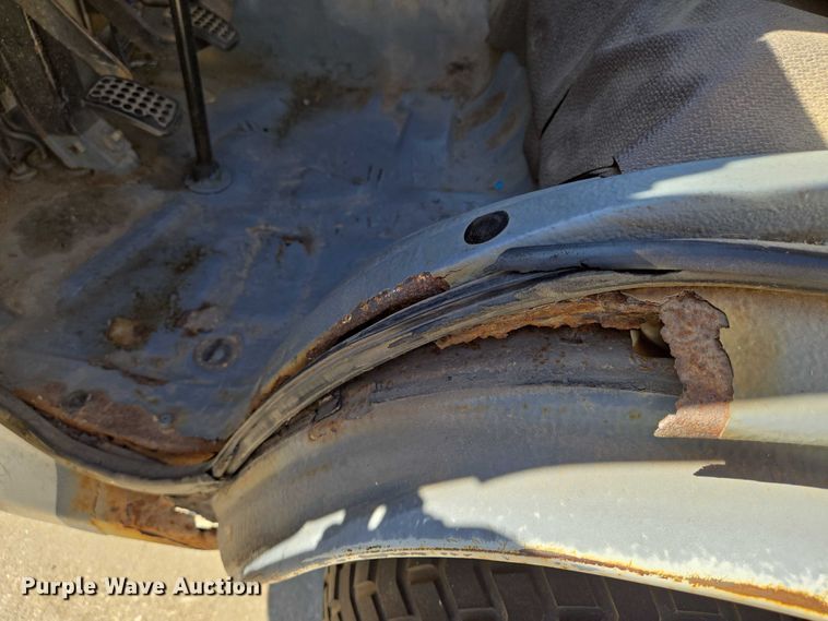 image for item EN8234 1996 Daihatsu Hijet mini truck