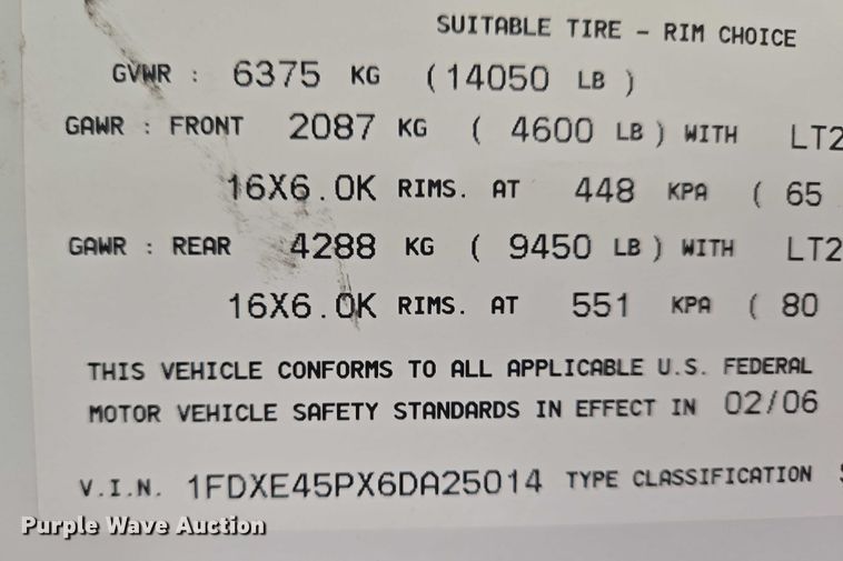 image for item EN8249 2006 Ford E450 school bus