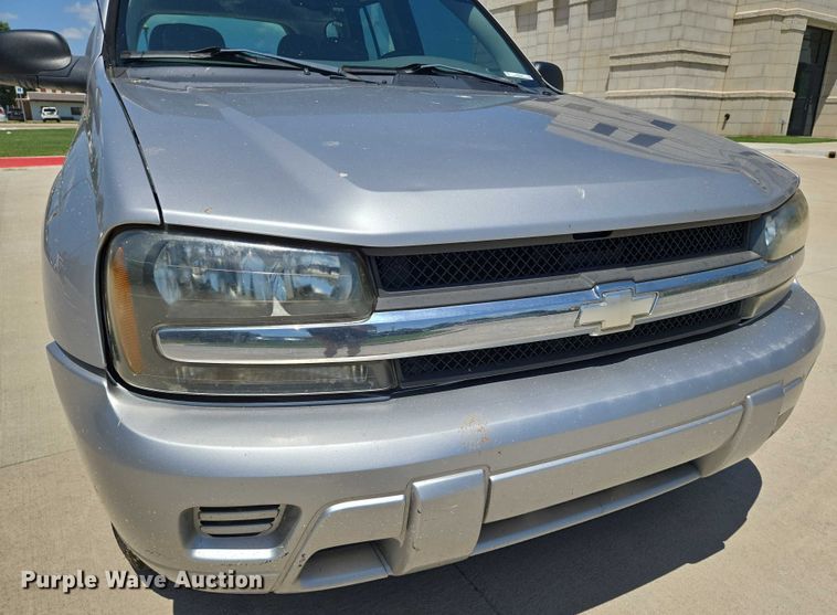 image for item EN8258 2008 Chevrolet Trailblazer LS SUV