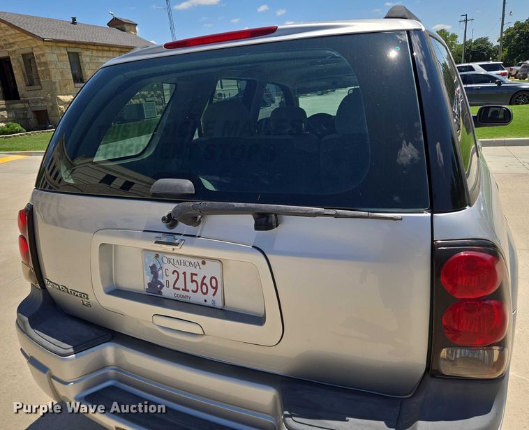 image for item EN8258 2008 Chevrolet Trailblazer LS SUV