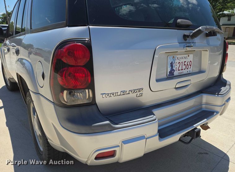 image for item EN8258 2008 Chevrolet Trailblazer LS SUV