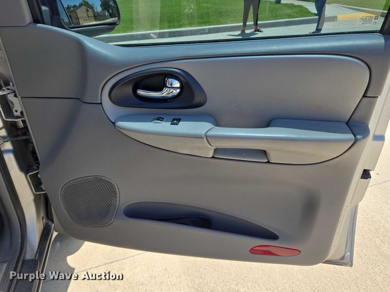 image for item EN8258 2008 Chevrolet Trailblazer LS SUV