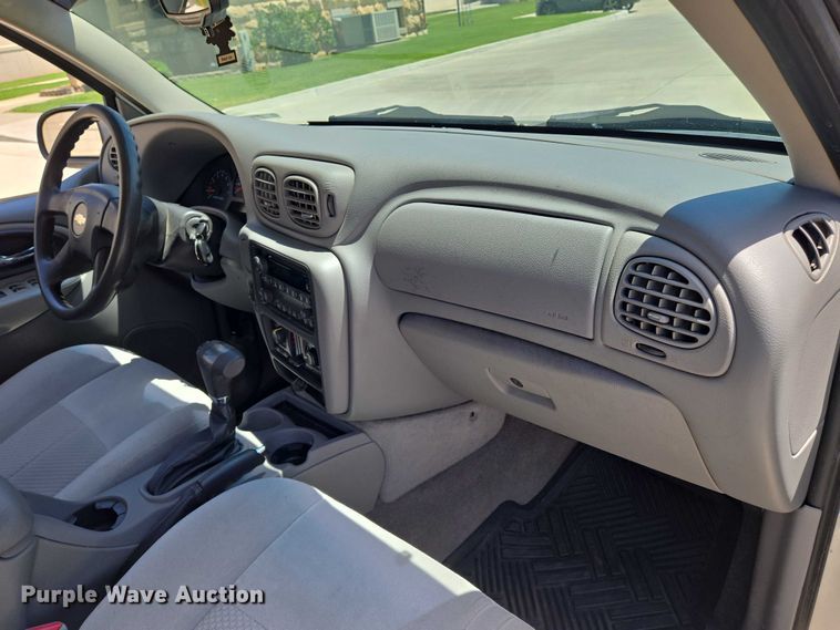 image for item EN8258 2008 Chevrolet Trailblazer LS SUV