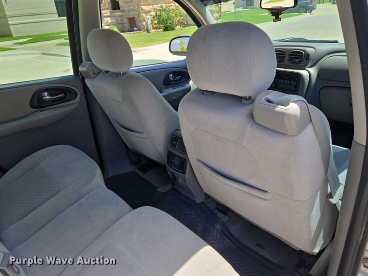 image for item EN8258 2008 Chevrolet Trailblazer LS SUV