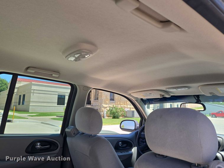 image for item EN8258 2008 Chevrolet Trailblazer LS SUV