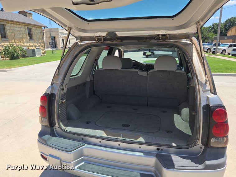 image for item EN8258 2008 Chevrolet Trailblazer LS SUV