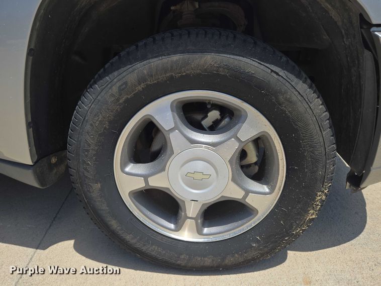 image for item EN8258 2008 Chevrolet Trailblazer LS SUV