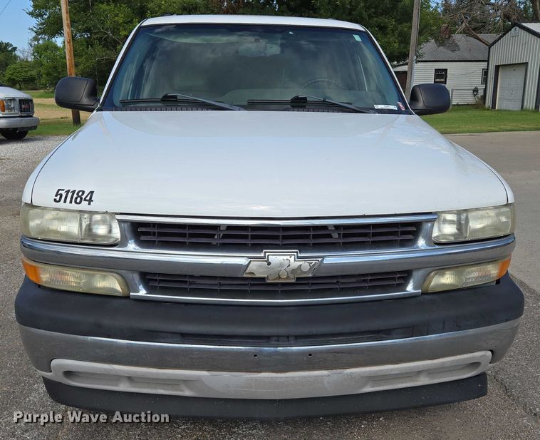 image for item EN8262 2006 Chevrolet Suburban 1500 SUV