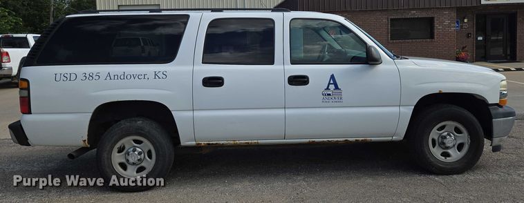 image for item EN8262 2006 Chevrolet Suburban 1500 SUV