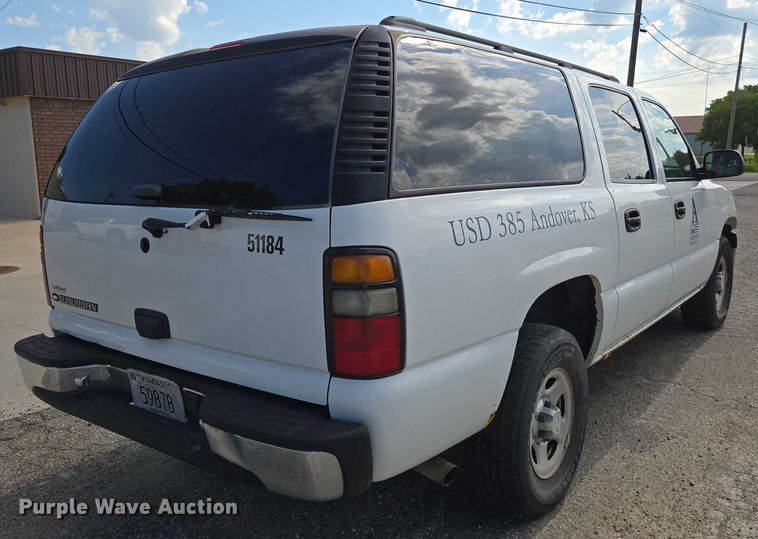 image for item EN8262 2006 Chevrolet Suburban 1500 SUV