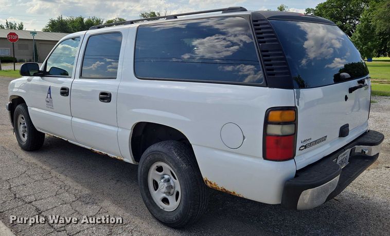 image for item EN8262 2006 Chevrolet Suburban 1500 SUV