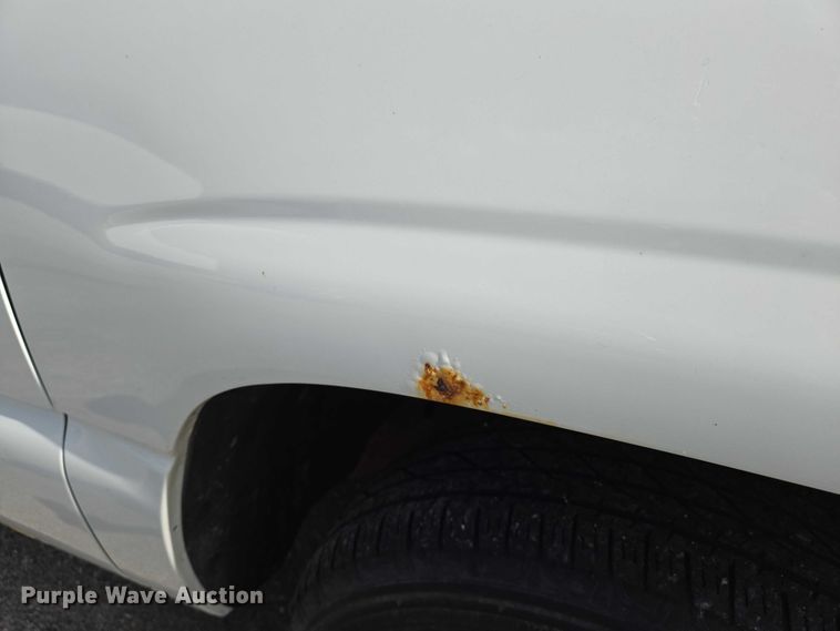 image for item EN8262 2006 Chevrolet Suburban 1500 SUV