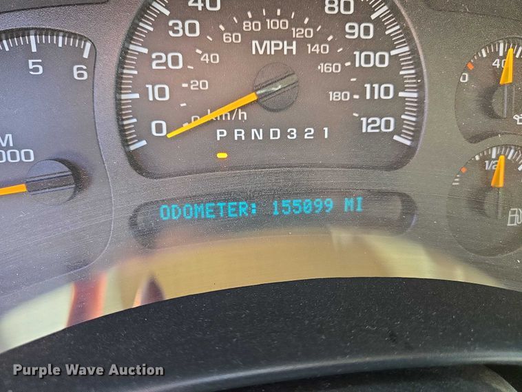 image for item EN8262 2006 Chevrolet Suburban 1500 SUV