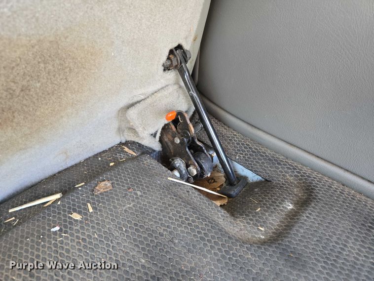 image for item EN8262 2006 Chevrolet Suburban 1500 SUV