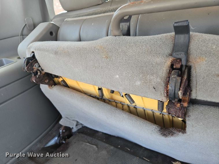 image for item EN8262 2006 Chevrolet Suburban 1500 SUV