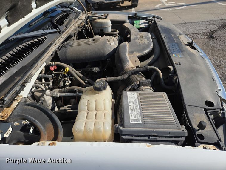 image for item EN8262 2006 Chevrolet Suburban 1500 SUV