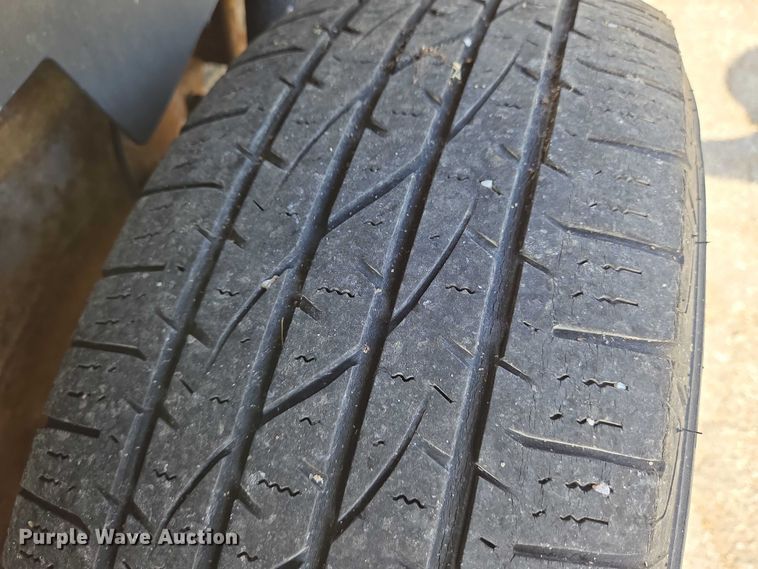 image for item EN8262 2006 Chevrolet Suburban 1500 SUV