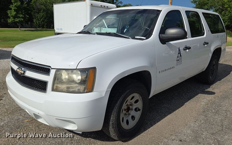image for item EN8263 2007 Chevrolet Suburban 1500 SUV