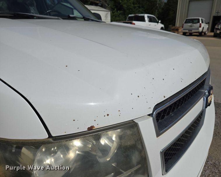 image for item EN8263 2007 Chevrolet Suburban 1500 SUV