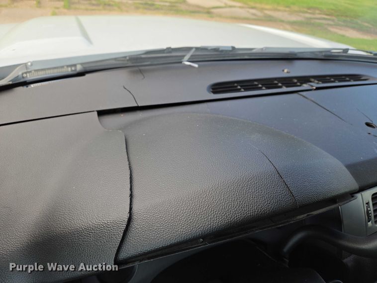 image for item EN8263 2007 Chevrolet Suburban 1500 SUV