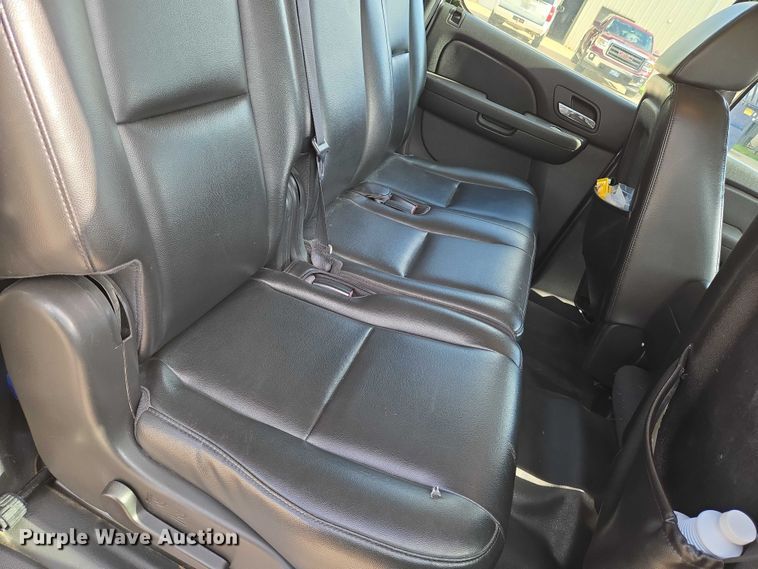 image for item EN8263 2007 Chevrolet Suburban 1500 SUV