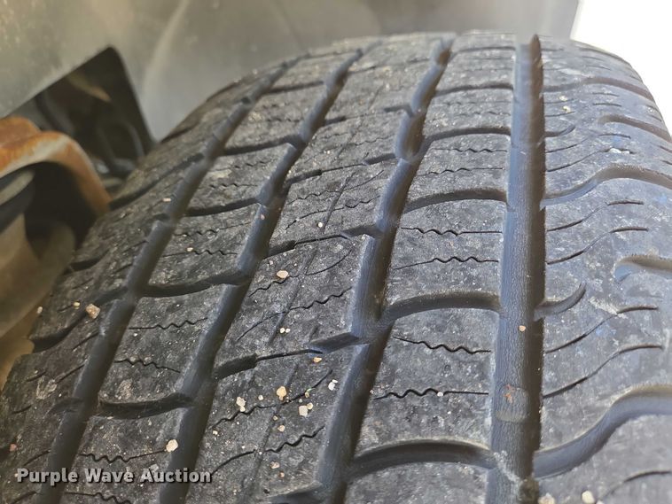 image for item EN8263 2007 Chevrolet Suburban 1500 SUV