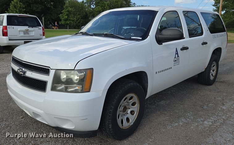 image for item EN8264 2007 Chevrolet Suburban 1500 SUV