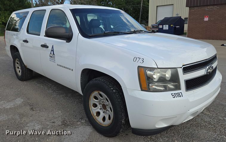 image for item EN8264 2007 Chevrolet Suburban 1500 SUV