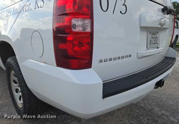image for item EN8264 2007 Chevrolet Suburban 1500 SUV