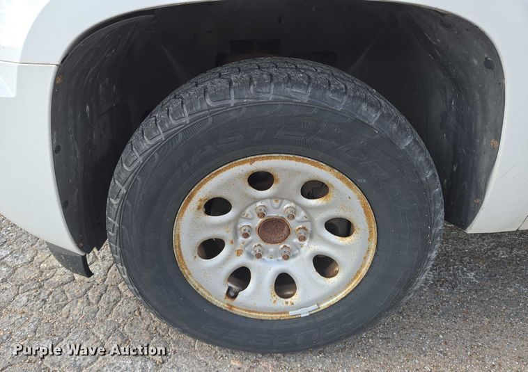 image for item EN8264 2007 Chevrolet Suburban 1500 SUV