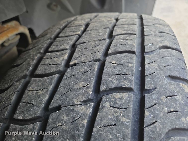 image for item EN8264 2007 Chevrolet Suburban 1500 SUV