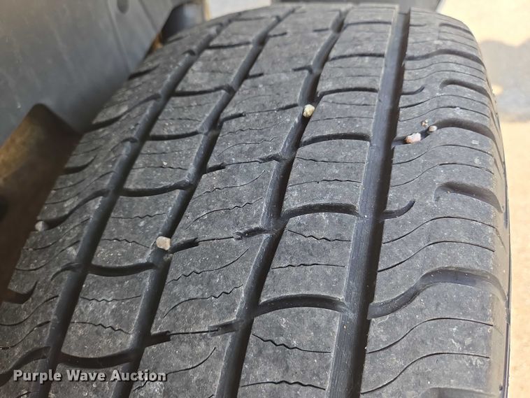 image for item EN8264 2007 Chevrolet Suburban 1500 SUV