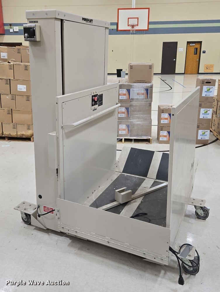 image for item EN8268 Porch-Lift wheelchair lift