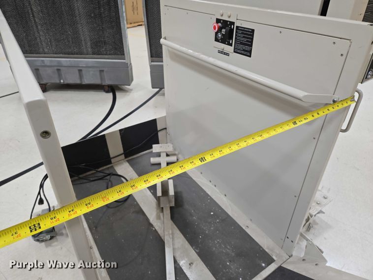 image for item EN8268 Porch-Lift wheelchair lift