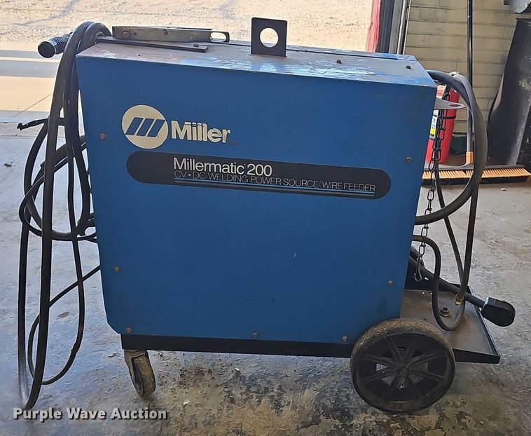 image for item EO1502 Miller Millermatic 200 welder