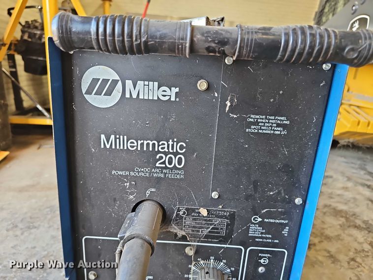 image for item EO1502 Miller Millermatic 200 welder