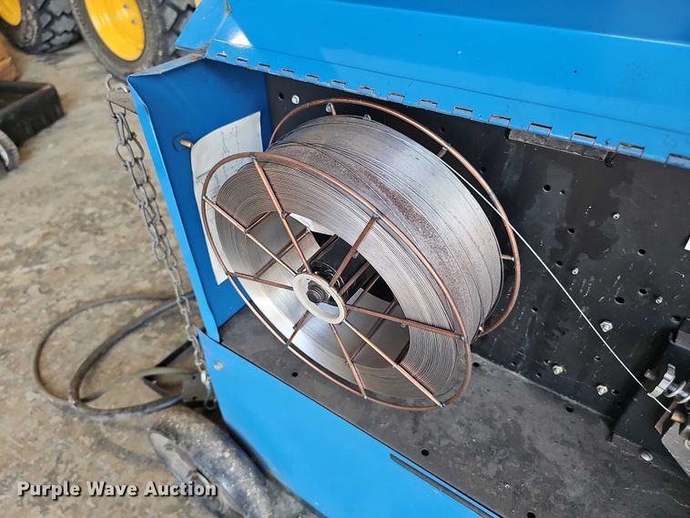 image for item EO1502 Miller Millermatic 200 welder