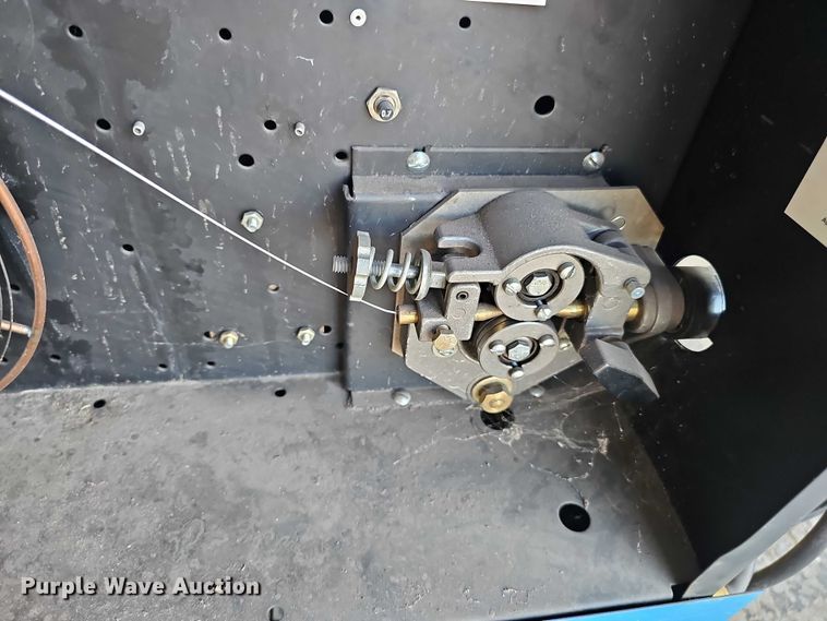 image for item EO1502 Miller Millermatic 200 welder