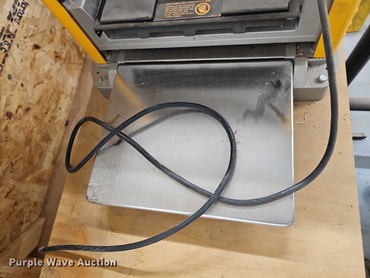 image for item EO1503 Dewalt planer