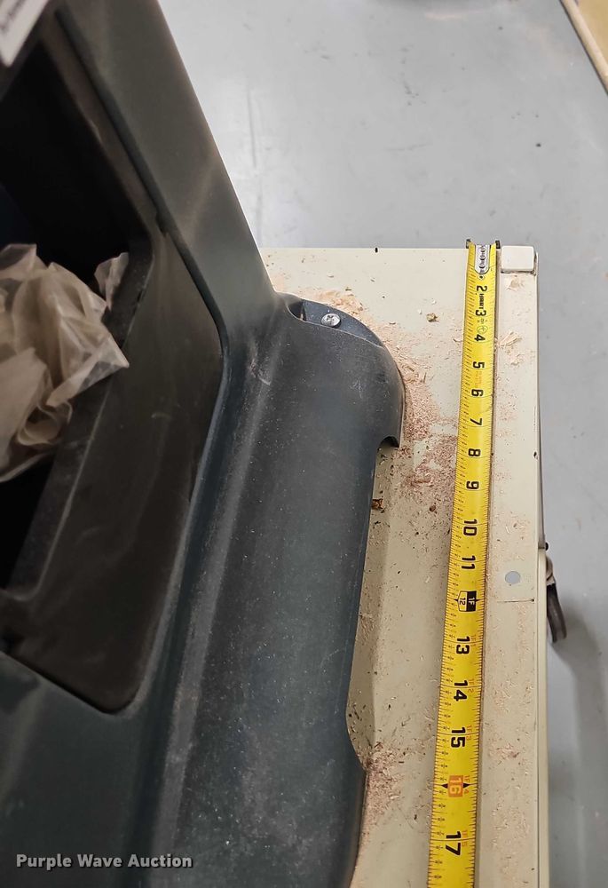 image for item EO1507 Bosch router table