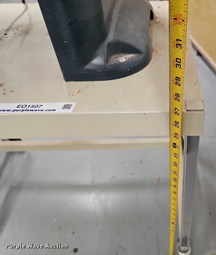 image for item EO1507 Bosch router table