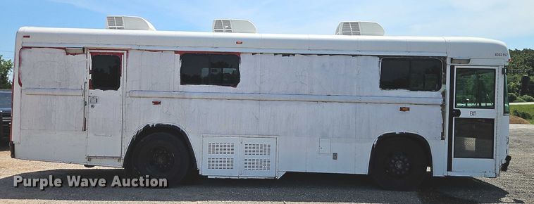 image for item EO4518 1998 Blue Bird F121640 coach bus