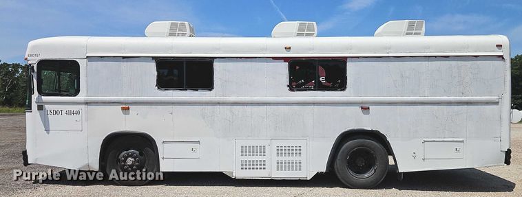 image for item EO4518 1998 Blue Bird F121640 coach bus