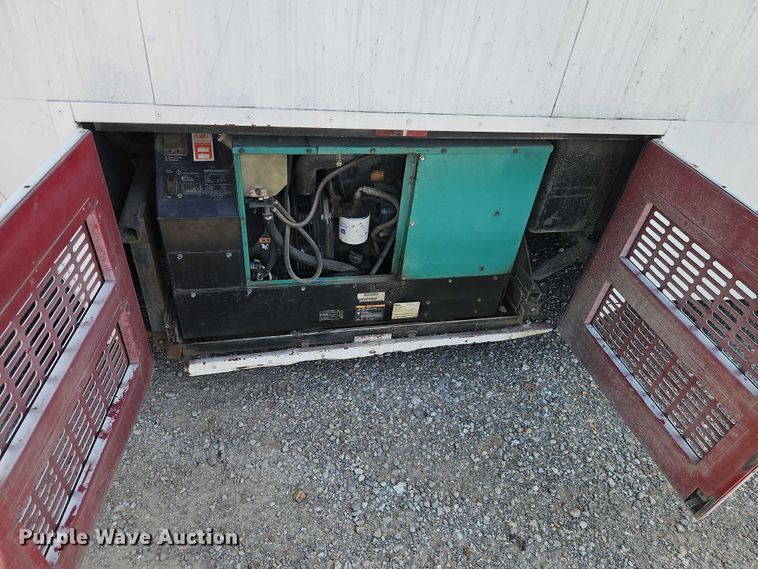 image for item EO4518 1998 Blue Bird F121640 coach bus