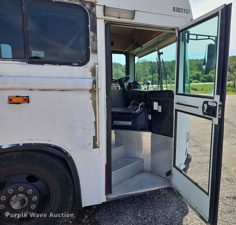 image for item EO4518 1998 Blue Bird F121640 coach bus