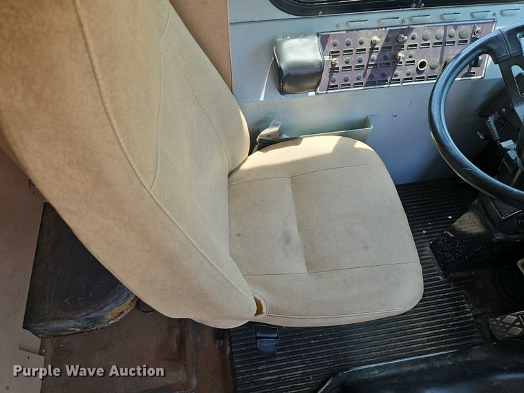 image for item EO4518 1998 Blue Bird F121640 coach bus