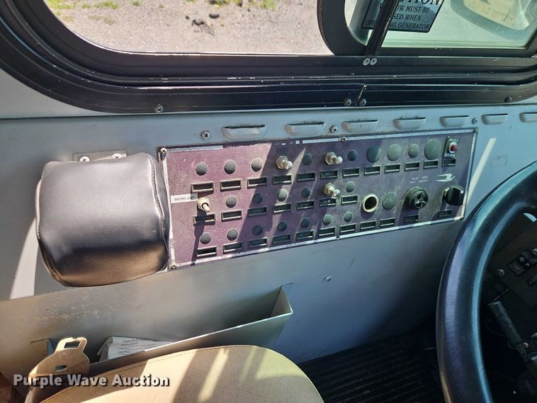 image for item EO4518 1998 Blue Bird F121640 coach bus