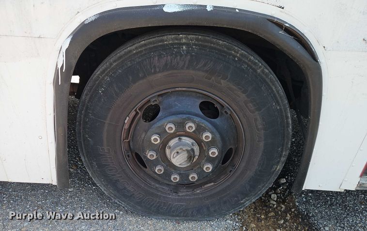 image for item EO4518 1998 Blue Bird F121640 coach bus